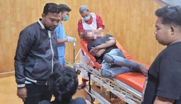 Makassar Mencekam! Geng Motor Serang 5 Korban dengan Senjata Tajam dan Busur Makassar Mencekam! Geng Motor Serang 5 Korban dengan Senjata Tajam dan Busur