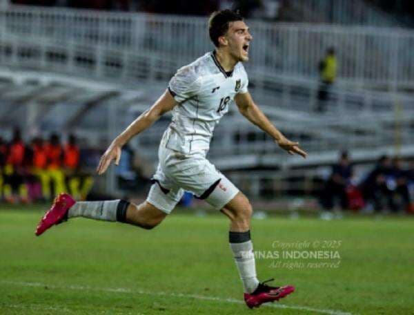 Reaksi Mauro Zijlstra usai Cetak Gol Debut di Timnas Indonesia U-22 Reaksi Mauro Zijlstra usai Cetak Gol Debut di Timnas Indonesia U-22