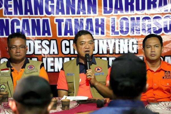 Presiden Prabowo Sampaikan Duka Mendalam untuk Korban Longsor di Cilacap Presiden Prabowo Sampaikan Duka Mendalam untuk Korban Longsor di Cilacap