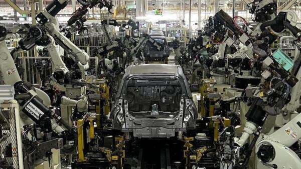 Daihatsu Gelontorkan Rp2,9 Triliun Bangun Pabrik Mobil Hybrid di Indonesia Daihatsu Gelontorkan Rp2,9 Triliun Bangun Pabrik Mobil Hybrid di Indonesia