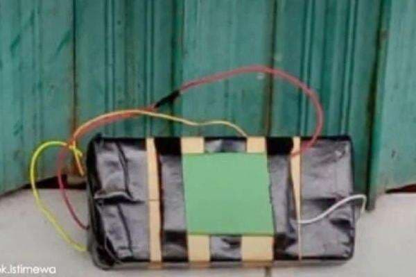 Polda Jabar Perketat Pengamanan Gereja usai Temuan Benda Diduga Bom Polda Jabar Perketat Pengamanan Gereja usai Temuan Benda Diduga Bom