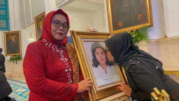 Prabowo Resmikan 10 Pahlawan Nasional, Simak Riwayat Perjuangan Mereka! Prabowo Resmikan 10 Pahlawan Nasional, Simak Riwayat Perjuangan Mereka!