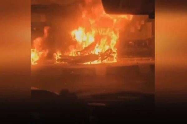 Demo Anti-Pemerintah Iran Memanas! Akses Internet Putus Total Demo Anti-Pemerintah Iran Memanas! Akses Internet Putus Total