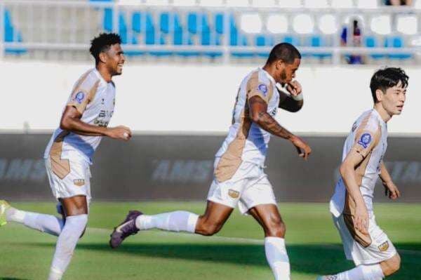 Hasil Arema FC vs Dewa United: Singo Edan Kalah Lagi, Gol Telat Dalberto Tak Cukup Hasil Arema FC vs Dewa United: Singo Edan Kalah Lagi, Gol Telat Dalberto Tak Cukup