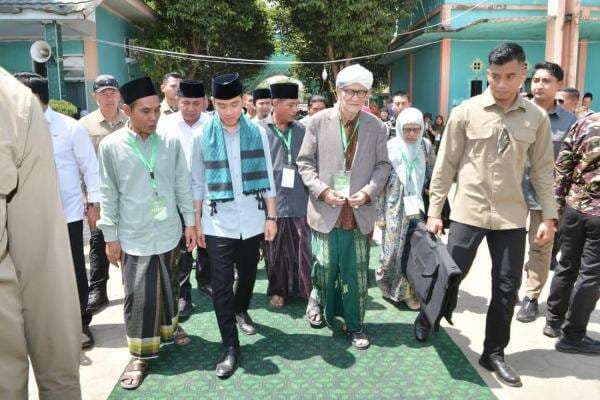 Gibran Ajak Santri Kuasai Teknologi Pertanian Gibran Ajak Santri Kuasai Teknologi Pertanian