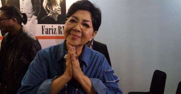 7 Kronologi Titiek Puspa Dilarikan ke Rumah Sakit karena Pendarahan Otak, Berawal Pingsan Saat Syuting 7 Kronologi Titiek Puspa Dilarikan ke Rumah Sakit karena Pendarahan Otak, Berawal Pingsan Saat Syuting