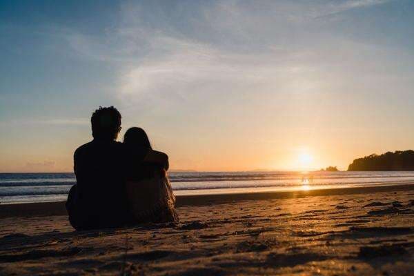 7 Tempat Honeymoon Favorit di Bali, Pemandangannya Pantai hingga Tebing 7 Tempat Honeymoon Favorit di Bali, Pemandangannya Pantai hingga Tebing