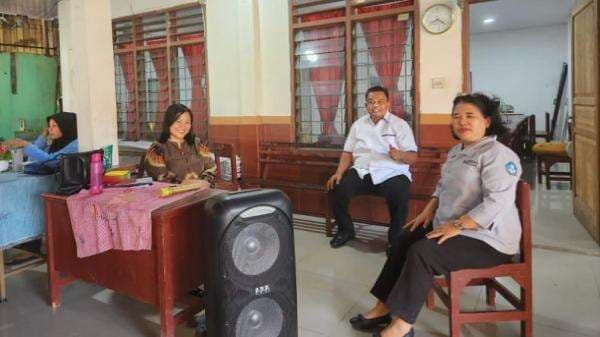 Legislator Perindo Jawab Aspirasi Guru, Ruang Kelas SD 066656 Medan Kini Nyaman dan Aman Legislator Perindo Jawab Aspirasi Guru, Ruang Kelas SD 066656 Medan Kini Nyaman dan Aman