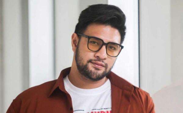 Hakim Tolak Eksepsi Ammar Zoni, Sebut Dakwaan JPU sudah Penuhi Syarat Hakim Tolak Eksepsi Ammar Zoni, Sebut Dakwaan JPU sudah Penuhi Syarat