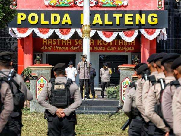 Polda Kalteng Kerahkan Ratusan Personel untuk Amankan PSU Pilkada di Barito Utara Polda Kalteng Kerahkan Ratusan Personel untuk Amankan PSU Pilkada di Barito Utara