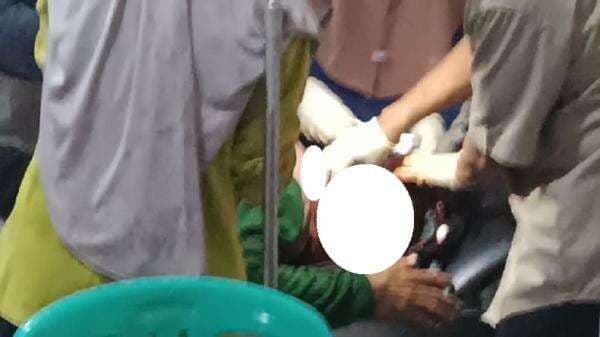 Ngeri! Petani di Lampung Diserang Harimau saat Naik Motor Bersama Anaknya Ngeri! Petani di Lampung Diserang Harimau saat Naik Motor Bersama Anaknya