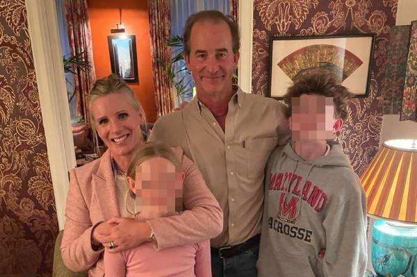 Tragis! Kristin Cabot Ceraikan Suami usai Selingkuh dengan Bos Sendiri di Konser Coldplay Tragis! Kristin Cabot Ceraikan Suami usai Selingkuh dengan Bos Sendiri di Konser Coldplay