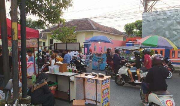 Berburu Takjil di Demak, Pasar Krempyeng Jalan Bhayangkara Banyak Menu Puasa Berburu Takjil di Demak, Pasar Krempyeng Jalan Bhayangkara Banyak Menu Puasa