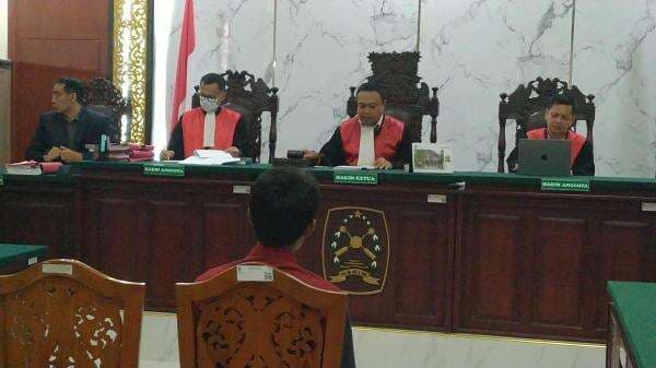 Divonis Mati, Terdakwa Pembunuhan Satu Keluarga di Kediri Sumbangkan Organ Tubuh Divonis Mati, Terdakwa Pembunuhan Satu Keluarga di Kediri Sumbangkan Organ Tubuh