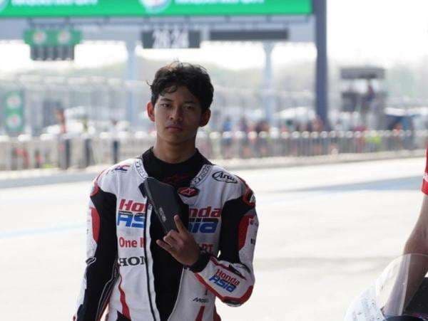 Jadwal Moto3 Hungaria 2026: Veda Ega Pratama Bertekad Rebut Takhta Rookie Terbaik di Balaton Park Jadwal Moto3 Hungaria 2026: Veda Ega Pratama Bertekad Rebut Takhta Rookie Terbaik di Balaton Park