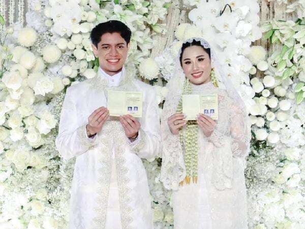 Profil Moshe Darron Panjaitan, Menantu Erick Thohir Sosok Bos Muda di Banyak Perusahaan! Profil Moshe Darron Panjaitan, Menantu Erick Thohir Sosok Bos Muda di Banyak Perusahaan!