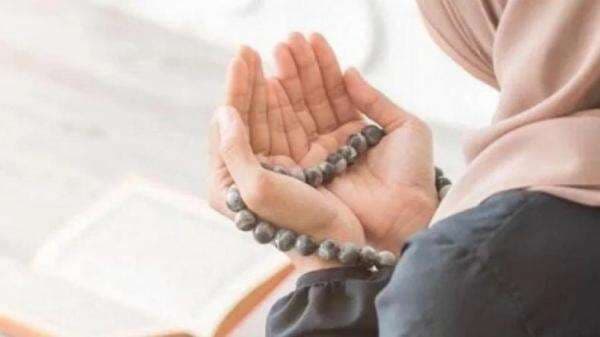 Gerhana Bulan Total Malam Ini, Bacaan Dzikir Arab, Latin dan Artinya Gerhana Bulan Total Malam Ini, Bacaan Dzikir Arab, Latin dan Artinya