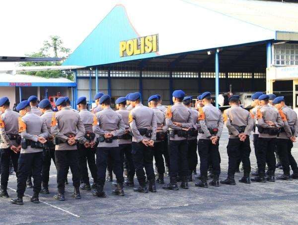 Polri Terjunkan 87 Ribu Personel ke Lokasi Bencana di Sumatera Polri Terjunkan 87 Ribu Personel ke Lokasi Bencana di Sumatera