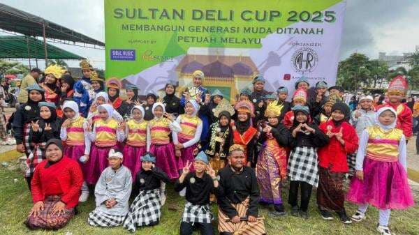 Latih dari Nol Basic, Tim Drum Band SDT Muhammadiyah 36 Medan Raih 11 Piala di Sultan Deli Cup 2025 Latih dari Nol Basic, Tim Drum Band SDT Muhammadiyah 36 Medan Raih 11 Piala di Sultan Deli Cup 2025