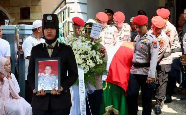 Kompol Iwan Meninggal Dunia, Kapolda Sumut: Polri Kehilangan Sosok Perwira Teladan Kompol Iwan Meninggal Dunia, Kapolda Sumut: Polri Kehilangan Sosok Perwira Teladan