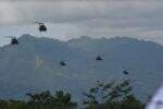 8 Helikopter Tempur TNI AD Unjuk Kebolehan di Langit Bandung Barat