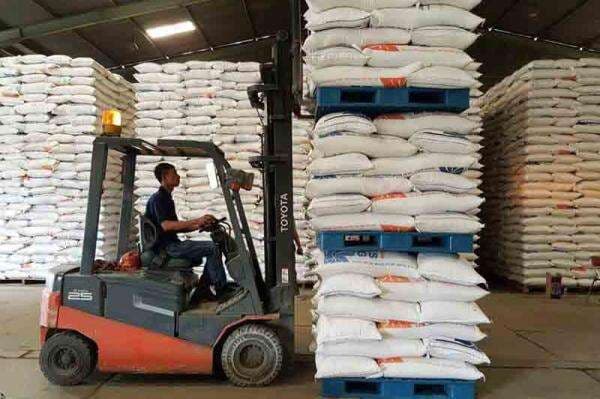 Bulog bakal Bangun 100 Gudang Baru, Prioritas di Wilayah Terpencil Bulog bakal Bangun 100 Gudang Baru, Prioritas di Wilayah Terpencil