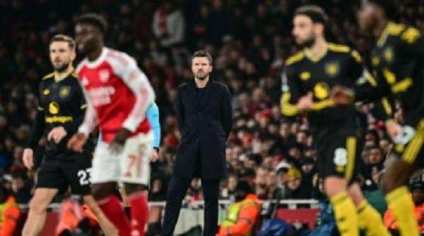 MU Hajar Arsenal, Michael Carrick Bicara Kemungkinan Jadi Pelatih Permanen MU Hajar Arsenal, Michael Carrick Bicara Kemungkinan Jadi Pelatih Permanen