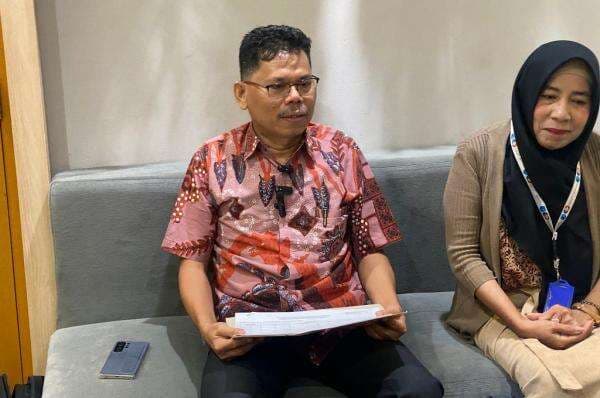Bonatua Ungkap Fakta Mencengangkan, KPU Tak Pernah Pastikan Ijazah Jokowi Asli Bonatua Ungkap Fakta Mencengangkan, KPU Tak Pernah Pastikan Ijazah Jokowi Asli