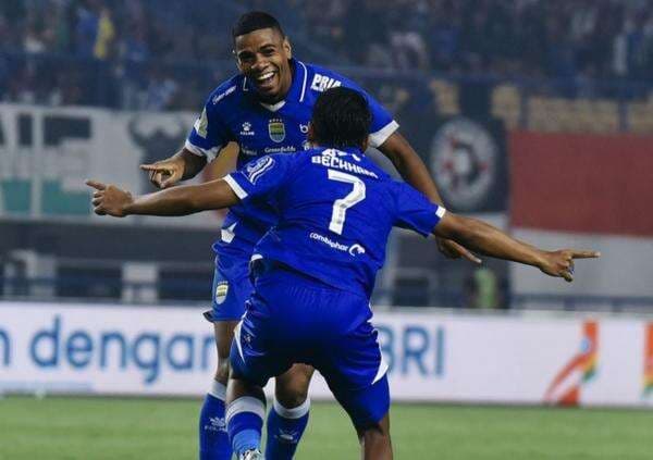 Hasil Persib Bandung vs Persis Solo di Super League 2025-2026: Menang 2-0, Pangeran Biru Rebut 3 Poin Penting Hasil Persib Bandung vs Persis Solo di Super League 2025-2026: Menang 2-0, Pangeran Biru Rebut 3 Poin Penting