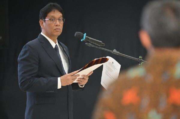 Purbaya Tepis Isu Thomas Djiwandono Bikin Rupiah Melemah: Harusnya bakal Menguat Terus Purbaya Tepis Isu Thomas Djiwandono Bikin Rupiah Melemah: Harusnya bakal Menguat Terus