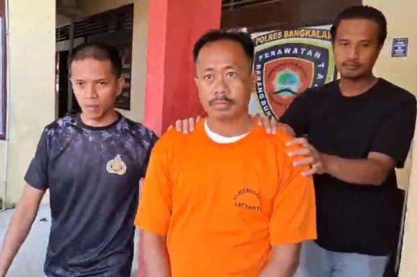 Brutal! Paman Aniaya Keponakan Perempuan Pakai Balok Kayu hingga Tewas di Bangkalan Brutal! Paman Aniaya Keponakan Perempuan Pakai Balok Kayu hingga Tewas di Bangkalan