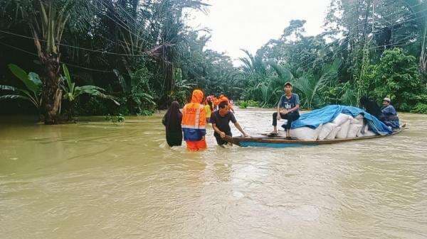 Hujan Lebat Guyur RI, BNPB Catat Banjir di Bekasi, Bogor, dan Banten Hujan Lebat Guyur RI, BNPB Catat Banjir di Bekasi, Bogor, dan Banten