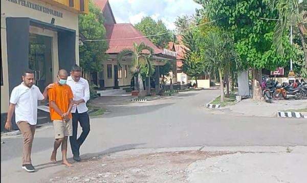 Pemerkosa Gadis Penjual Kedondong Dirilis Polres Sumba Timur, Satu Ditangkap, Rekannya Masih DPO Pemerkosa Gadis Penjual Kedondong Dirilis Polres Sumba Timur, Satu Ditangkap, Rekannya Masih DPO