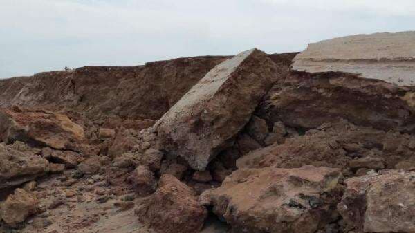 Awas! 10 Titik di Jakarta Masuk Wilayah Rawan Longsor Bulan Ini Awas! 10 Titik di Jakarta Masuk Wilayah Rawan Longsor Bulan Ini