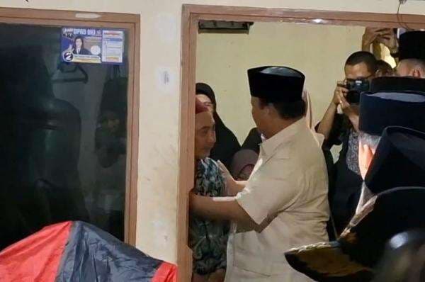 Prabowo Beri Rumah untuk Keluarga Affan Kurniawan di Cileungsi Bogor Prabowo Beri Rumah untuk Keluarga Affan Kurniawan di Cileungsi Bogor
