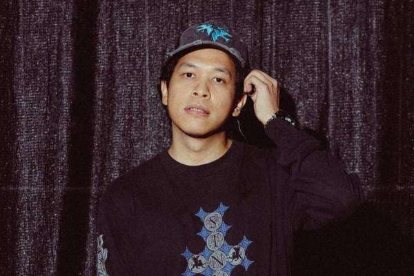 Rupiah Tembus Rp18.000 per Dolar, Baskara Putra Mengeluh Harga Alat Musik Naik Rupiah Tembus Rp18.000 per Dolar, Baskara Putra Mengeluh Harga Alat Musik Naik