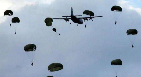 Prajurit Marinir Gugur Saat Latihan Penerjunan Menjelang HUT ke-80 TNI Prajurit Marinir Gugur Saat Latihan Penerjunan Menjelang HUT ke-80 TNI