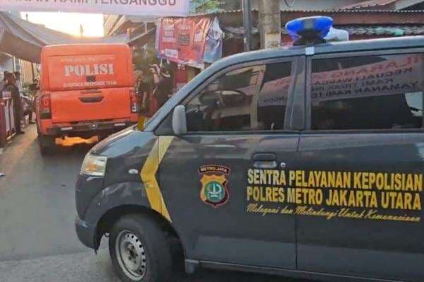 Polisi Olah TKP Penjarahan Rumah Ahmad Sahroni, Akses Masuk Dijaga Ketat Polisi Olah TKP Penjarahan Rumah Ahmad Sahroni, Akses Masuk Dijaga Ketat