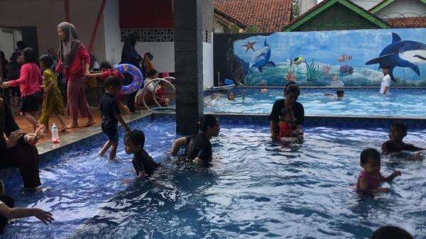 Kolam Renang Benolka Banjar: Tempat Liburan Seru dengan Kombinasi Bermain Air dan Kuliner Lezat Kolam Renang Benolka Banjar: Tempat Liburan Seru dengan Kombinasi Bermain Air dan Kuliner Lezat