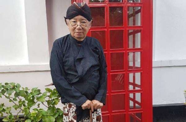 8 Fakta Menarik Hamzah Sulaiman, Karakter Legendaris Raminten yang Wafat di Usia 75 Tahun 8 Fakta Menarik Hamzah Sulaiman, Karakter Legendaris Raminten yang Wafat di Usia 75 Tahun