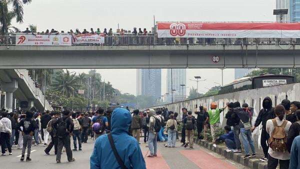 Tersangka Anak Perusak Fasum saat Demo Ricuh di Jakarta Dilakukan Diversi Tersangka Anak Perusak Fasum saat Demo Ricuh di Jakarta Dilakukan Diversi