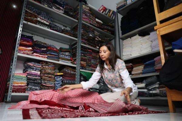 UMKM Binaan BRI Kain Indonesia by Shifara Luncurkan Batik Office Wear UMKM Binaan BRI Kain Indonesia by Shifara Luncurkan Batik Office Wear
