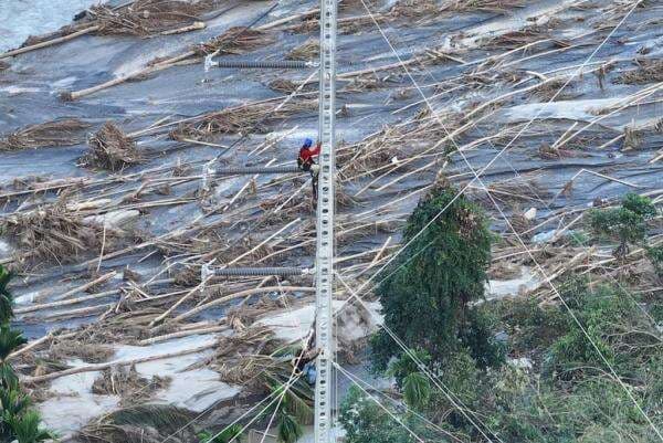 Pembangunan 2 Tower Darurat di Bireuen Hampir Rampung, Pemulihan Listrik Aceh Dikebut Pembangunan 2 Tower Darurat di Bireuen Hampir Rampung, Pemulihan Listrik Aceh Dikebut