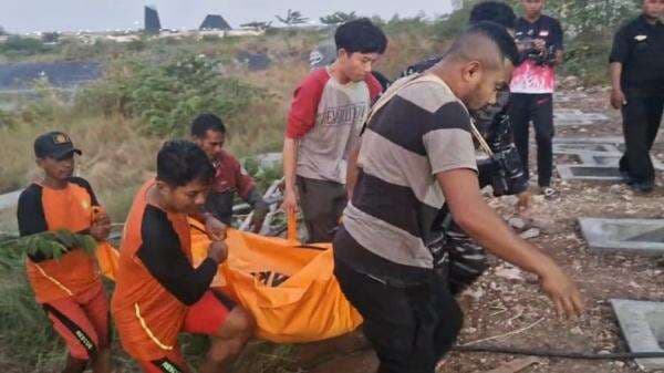 Tragedi di Embung PT MSM: Tim SAR Temukan Korban Tenggelam Setelah Dua Jam Pencarian Tragedi di Embung PT MSM: Tim SAR Temukan Korban Tenggelam Setelah Dua Jam Pencarian