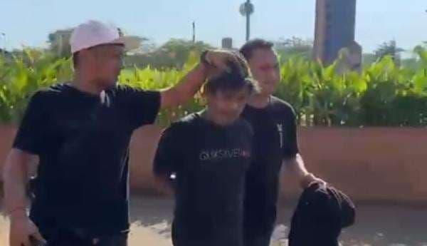 Polisi Ringkus Spesialis Jambret HP Pelajar di Takalar, Sasar Anak Sekolah yang Lengah Polisi Ringkus Spesialis Jambret HP Pelajar di Takalar, Sasar Anak Sekolah yang Lengah