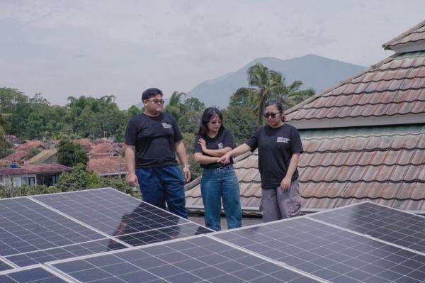 Sedekah Energi dari Mosaic Latih Warga Pondok Pesantren Mampu Kelola Panel Surya Secara Mandiri Sedekah Energi dari Mosaic Latih Warga Pondok Pesantren Mampu Kelola Panel Surya Secara Mandiri