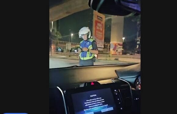 Pemain Persib Bandung Adam Alis Segera Dimintai Keterangan Polisi Malaysia soal Tuduhan Penghinaan Pemain Persib Bandung Adam Alis Segera Dimintai Keterangan Polisi Malaysia soal Tuduhan Penghinaan