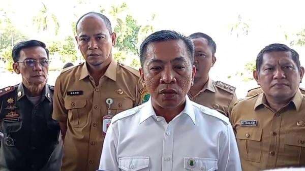 Viral Pesta Gay di Tempat Hiburan Malam, Bupati Karawang: Saya Akan Minta Izin Dicabut Viral Pesta Gay di Tempat Hiburan Malam, Bupati Karawang: Saya Akan Minta Izin Dicabut