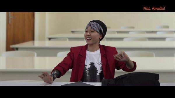 YouTube Series Hai, Amalia!: Ketika Sandy Tak Terima Amelia Dihina YouTube Series Hai, Amalia!: Ketika Sandy Tak Terima Amelia Dihina