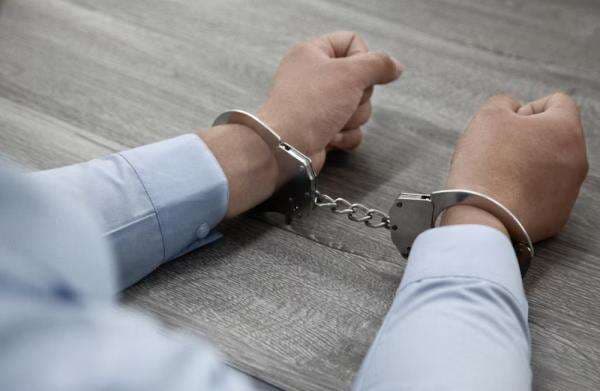 Kabur ke RI Selama 15 Tahun, Buronan Pelecehan Seksual AS Ditangkap di Bungker Depok Kabur ke RI Selama 15 Tahun, Buronan Pelecehan Seksual AS Ditangkap di Bungker Depok
